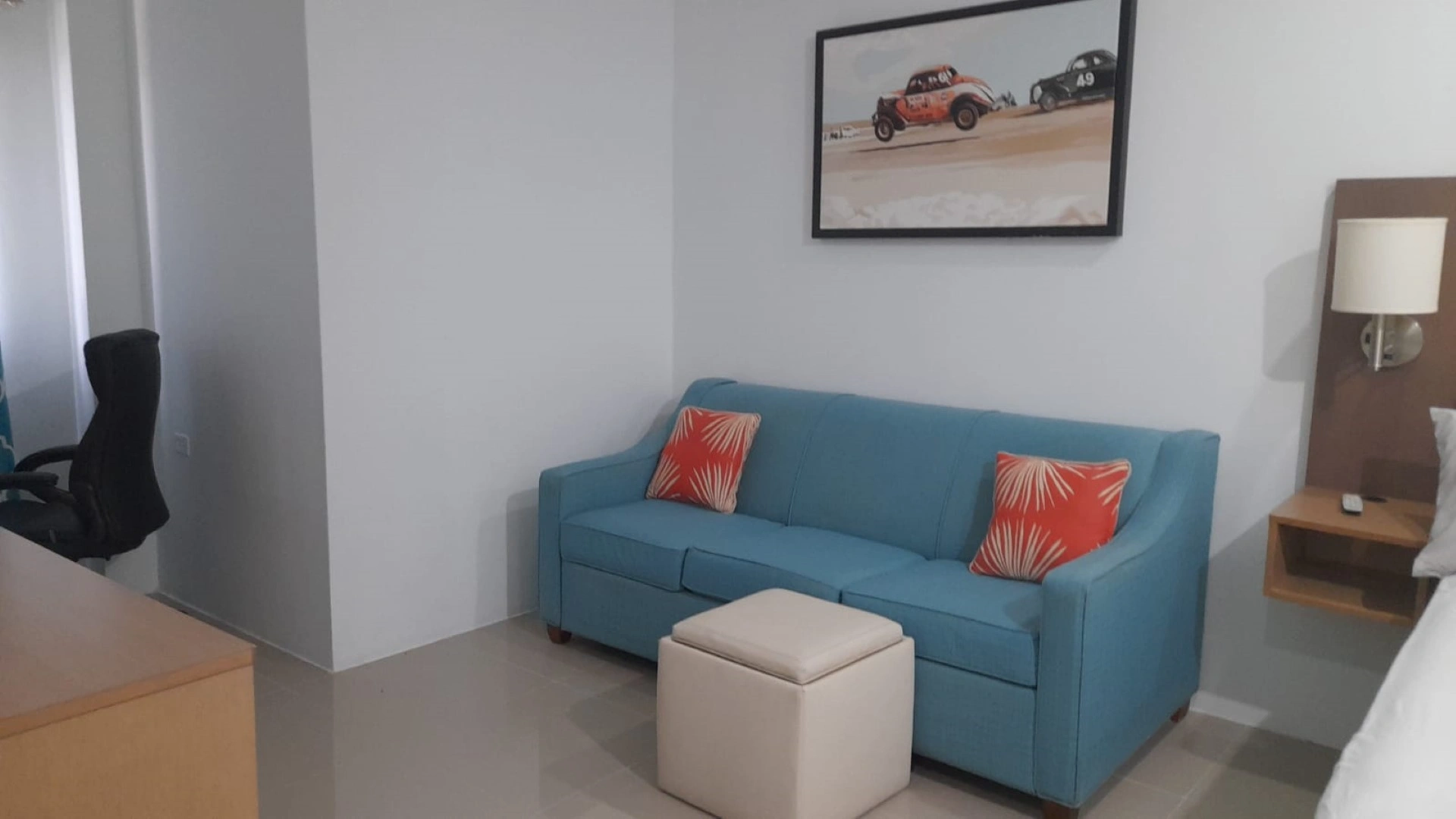 Luxeley Hotel
