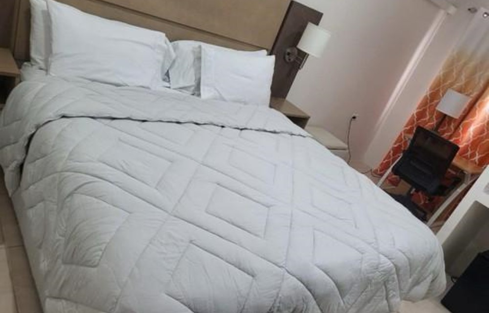 Luxeley Hotel