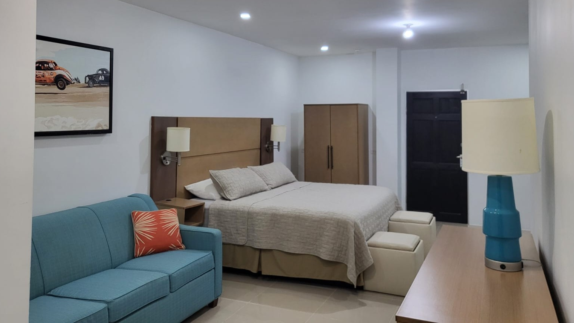 Luxeley Hotel