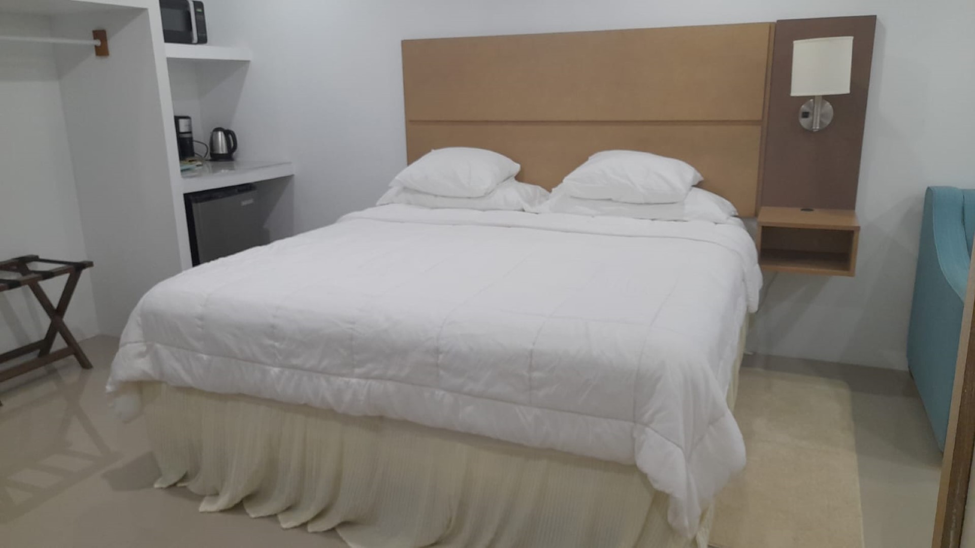Luxeley Hotel