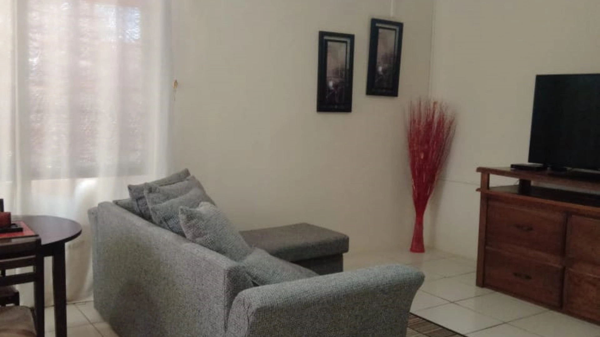 Luxeley Hotel