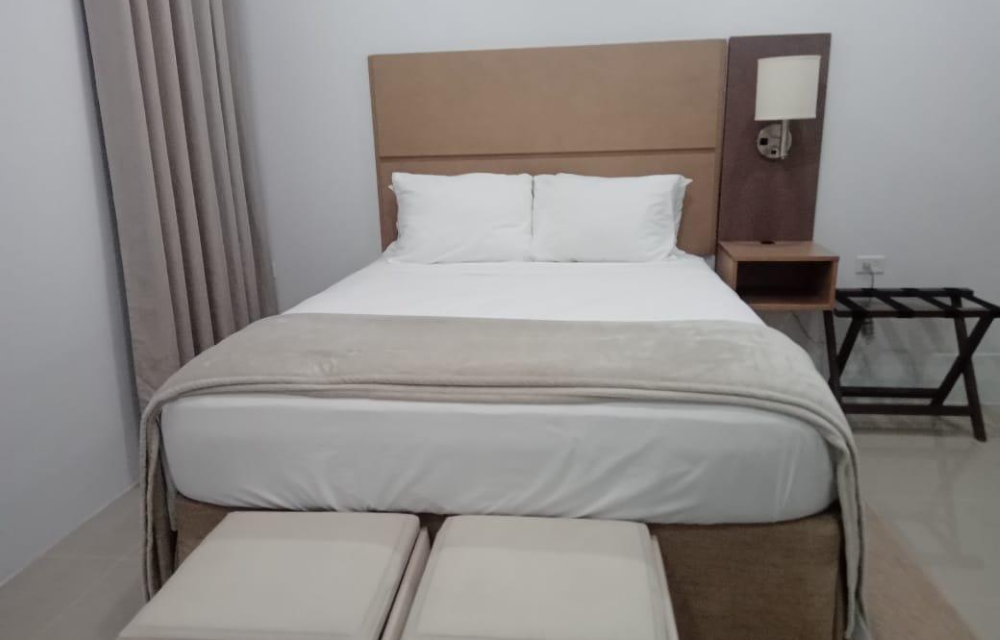 Luxeley Hotel